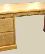 Desk Hyatt